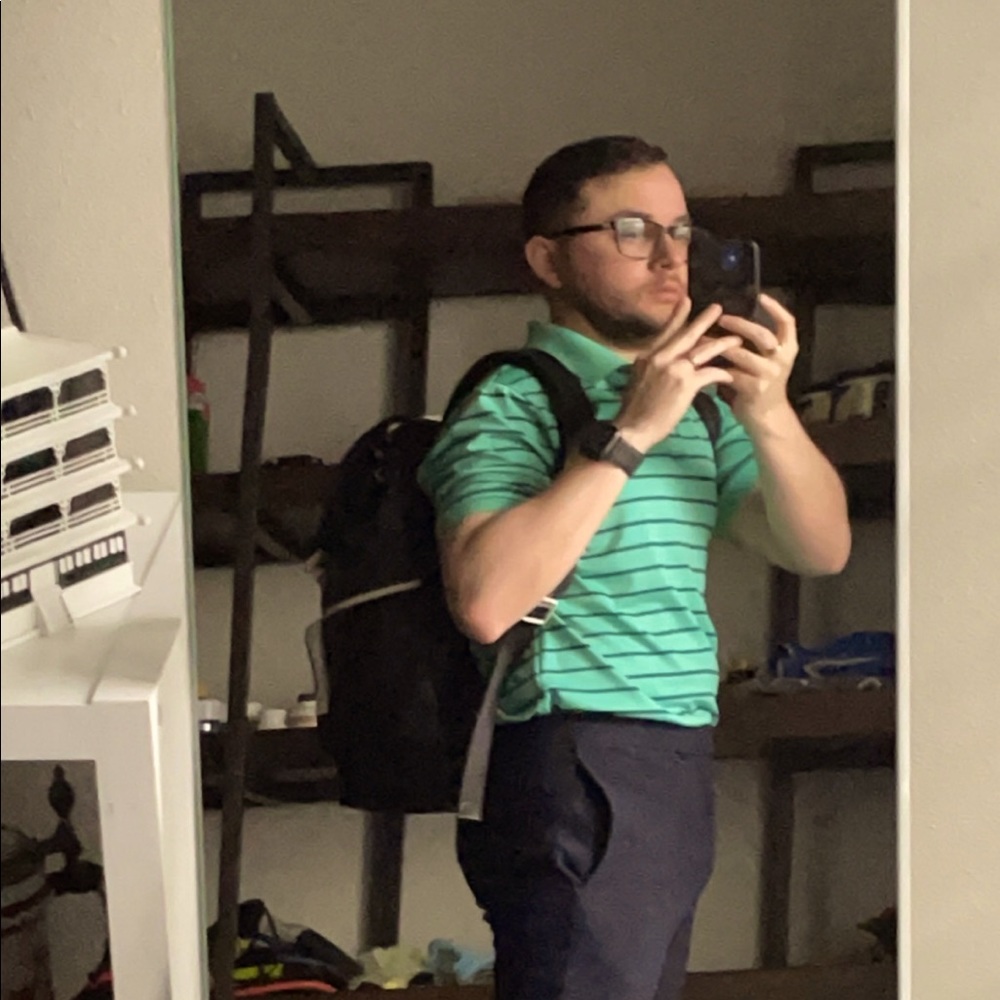 Meet your Posher, Carlos